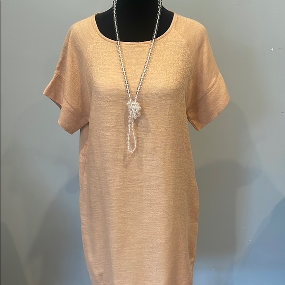 Elegant light tan Short Sleeve Dress sheath style new with tags small - Picture 1 of 2